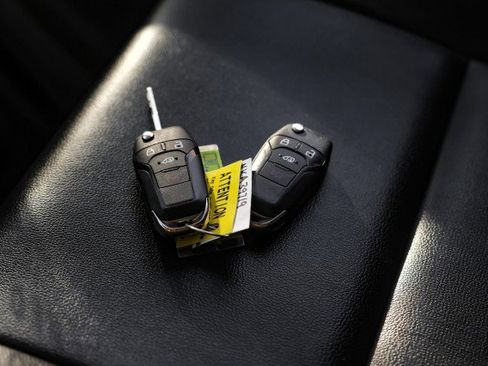 Used 2022 Ford Transit 250 Medium Roof image 51