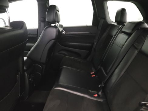 Used 2019 Jeep Grand Cherokee Altitude AWD/4WD image 18