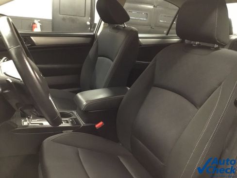 Used 2017 Subaru Legacy 2.5i Premium AWD/4WD image 25