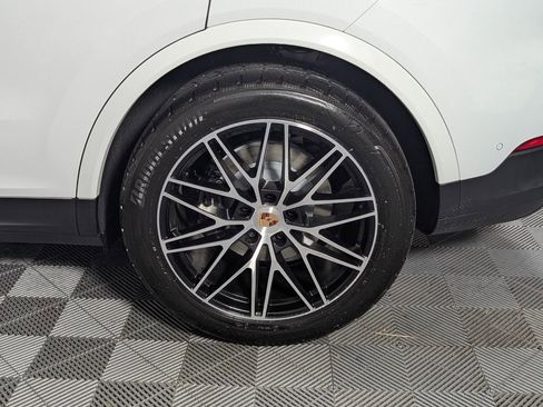 New 2026 Porsche Cayenne Coupe image 12