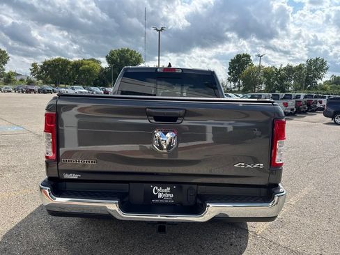 Used 2022 RAM 1500 Big Horn AWD/4WD image 3