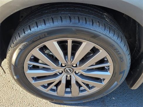 Certified 2024 Nissan Pathfinder SL w/ SL Premium Package image 15