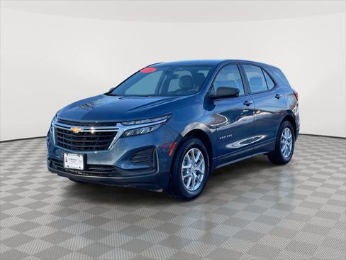 Used 2024 Chevrolet Equinox LS image 3