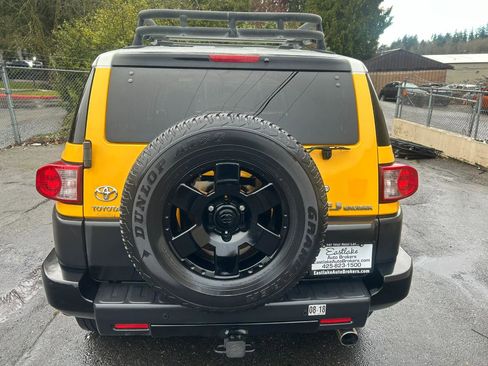 Used 2007 Toyota FJ Cruiser 4WD image 6