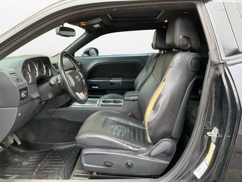 Used 2012 Dodge Challenger R/T Plus image 9