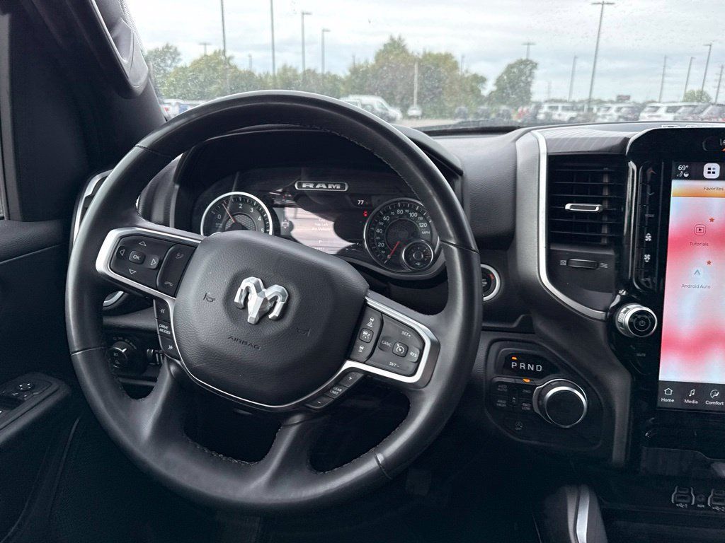 Used 2025 RAM 1500 Big Horn AWD/4WD image 11
