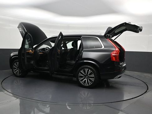 Used 2021 Volvo XC90 T6 Momentum AWD/4WD image 35