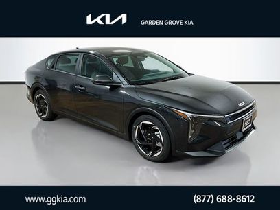 New 2025 Kia K4 EX