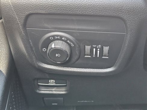 New 2025 Jeep Grand Cherokee L Limited image 22