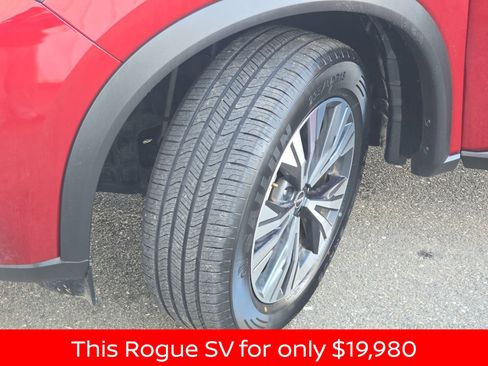 Used 2023 Nissan Rogue SV image 36