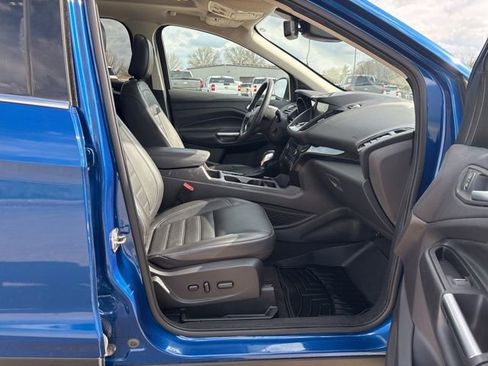 Used 2019 Ford Escape Titanium FWD image 10
