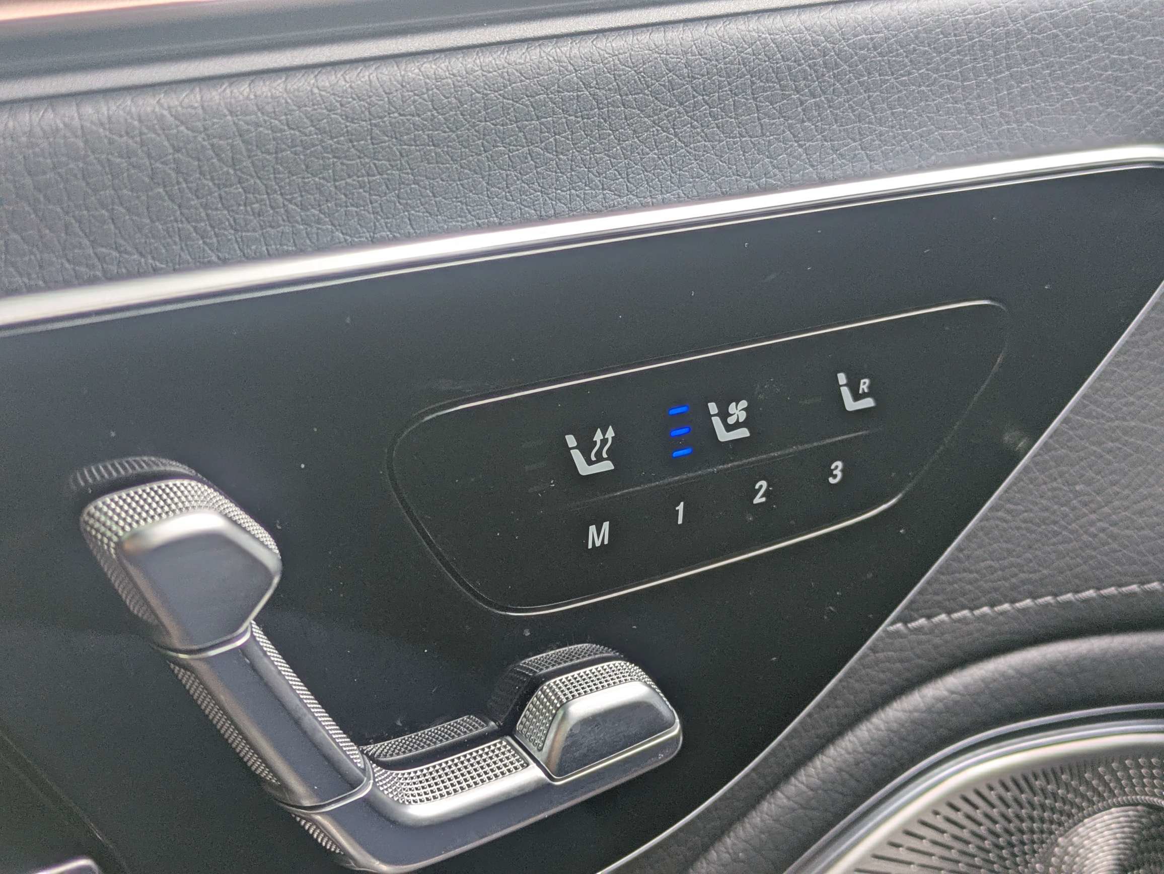 Used 2022 Mercedes-Benz EQS 450+ Sedan image 24