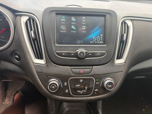 Used 2018 Chevrolet Malibu LS FWD image 10