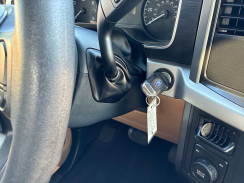 Used 2022 Ford F150 XLT image 63