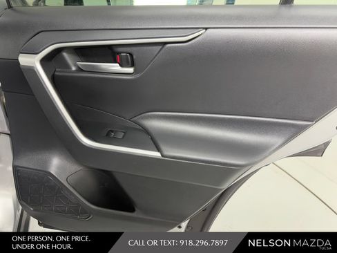 Used 2020 Toyota RAV4 XLE FWD image 42