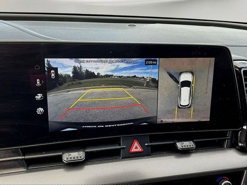 Used 2023 Kia Sportage SX image 17