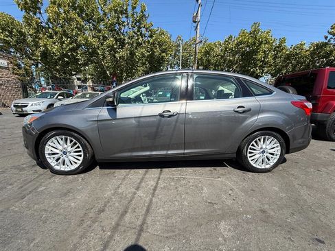 Used 2012 Ford Focus SEL image 8