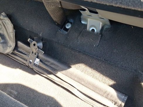 Used 2023 Chevrolet Silverado 1500 ZR2 image 24