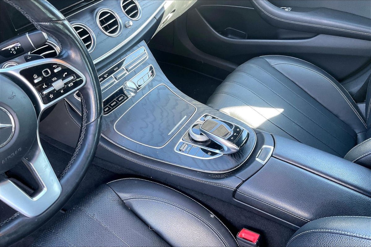 Used 2020 Mercedes-Benz E 350 Sedan image 15