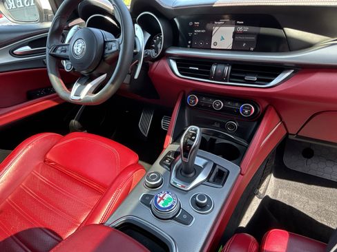 Used 2021 Alfa Romeo Stelvio Ti Sport AWD/4WD image 20