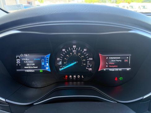 Used 2019 Ford Fusion Titanium FWD image 21