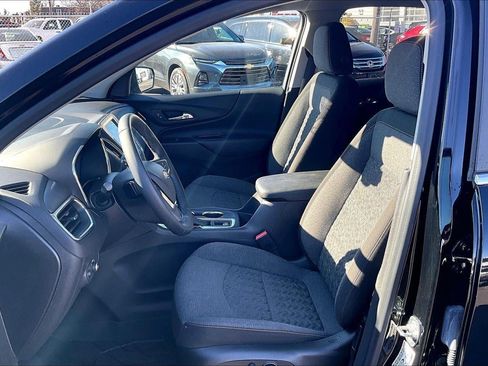 Used 2024 Chevrolet Equinox LT w/ LPO, Floor Liner Package FWD image 21