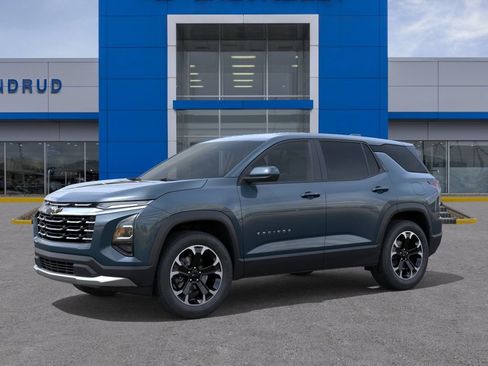 New 2027 Chevrolet Equinox LT w/ LPO, Floor Liner Package AWD/4WD image 2