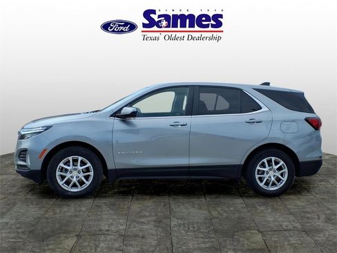 Used 2023 Chevrolet Equinox LT image 4