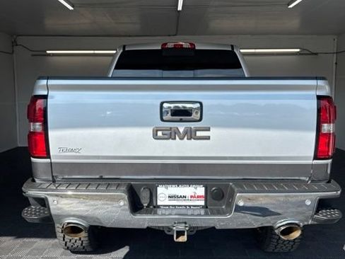 Used 2015 GMC Sierra 1500 SLT w/ SLT Preferred Package AWD/4WD image 25