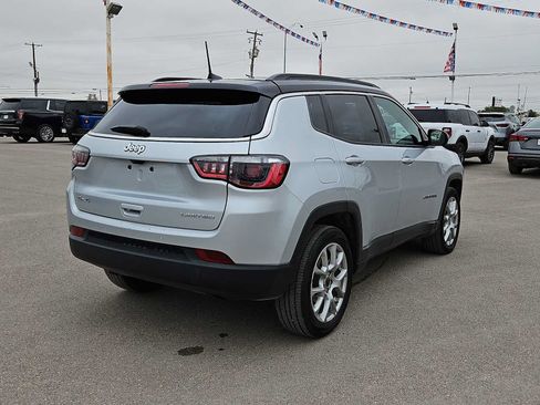 Used 2025 Jeep Compass Limited AWD/4WD image 8