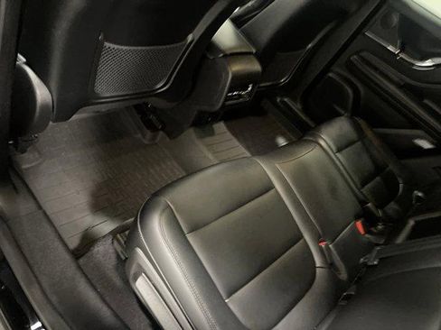 Used 2023 Lincoln Corsair FWD image 12