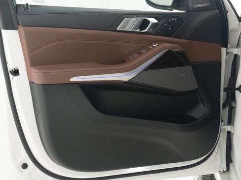 Used 2020 BMW X7 xDrive40i w/ Premium Package image 23