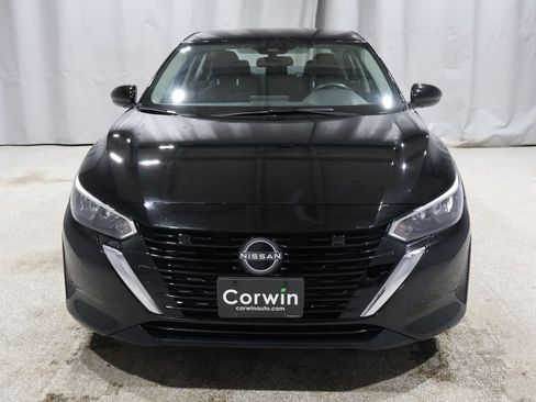 Used 2024 Nissan Sentra S image 7