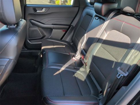 Used 2025 Ford Escape ST-Line image 27