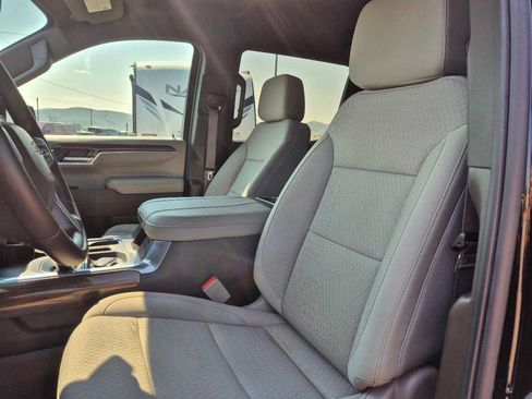 Used 2025 Chevrolet Silverado 1500 RST AWD/4WD image 18