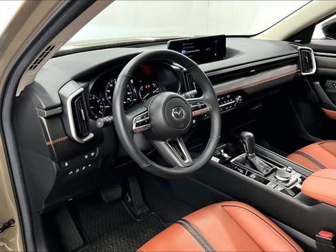 Used 2025 MAZDA CX-50 Meridian Edition w/ Weather Package AWD/4WD image 17