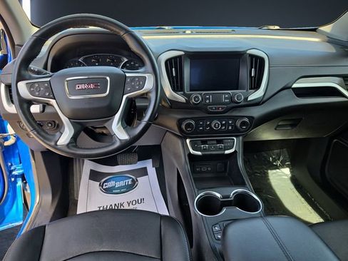 Used 2024 GMC Terrain SLT AWD/4WD image 10