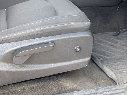 Used 2017 GMC Canyon SLE w/ SLE Convenience Package image 33