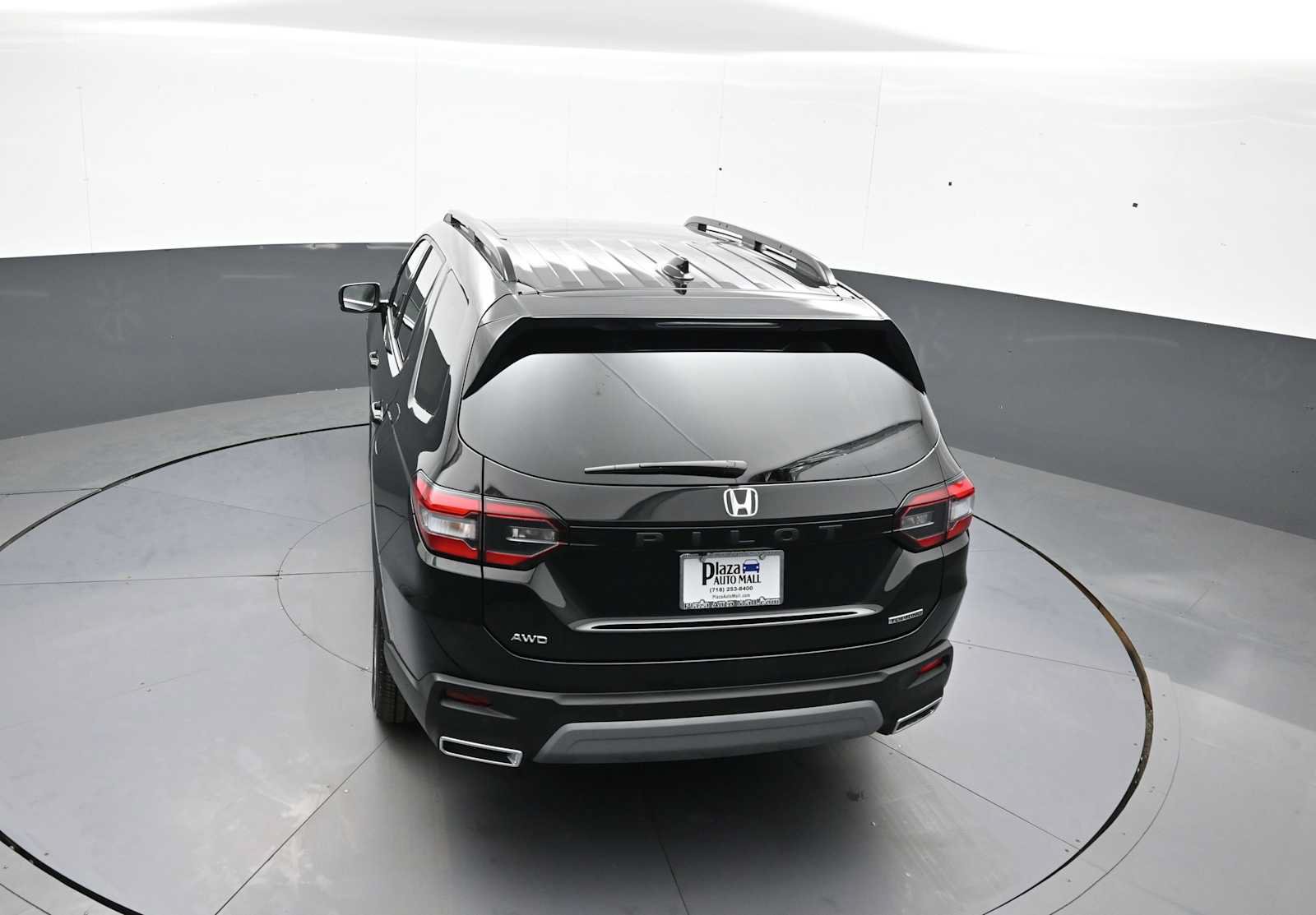 Certified 2025 Honda Pilot Touring image 42
