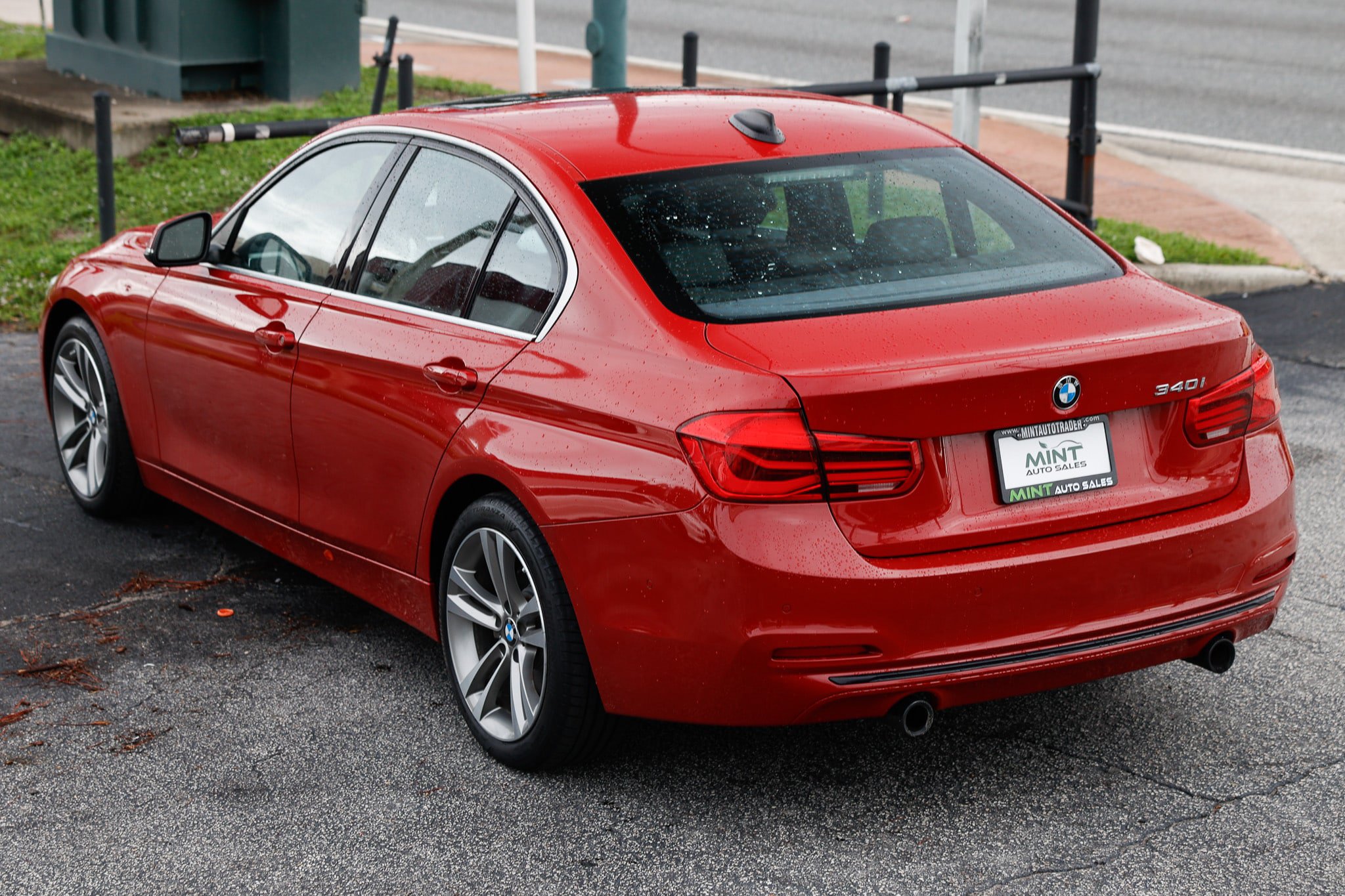 Used 2016 BMW 340i Sedan RWD image 8