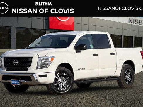 Certified 2023 Nissan Titan SV image 1