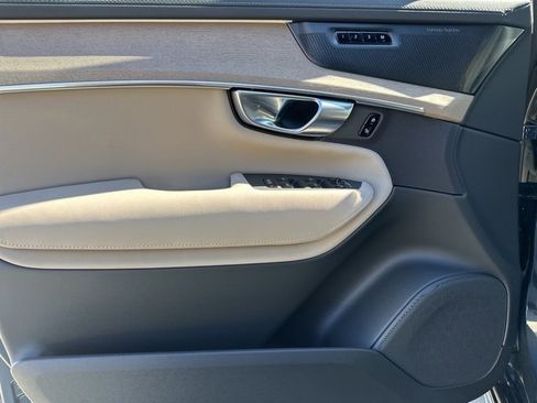 New 2026 Volvo XC90 B6 Plus w/ Protection Package Premier image 12