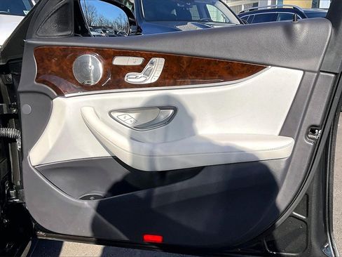 Certified 2022 Mercedes-Benz E 350 4MATIC Sedan image 16