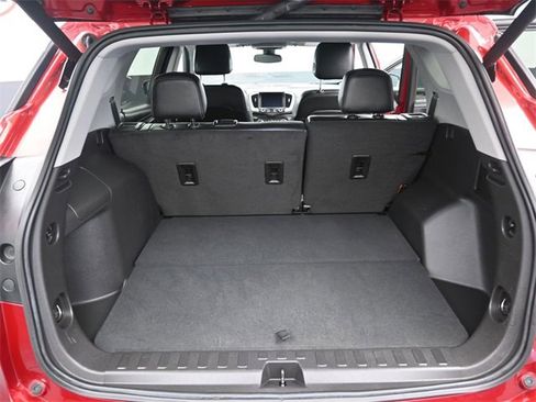 Used 2023 GMC Terrain SLT w/ Infotainment Package II image 12