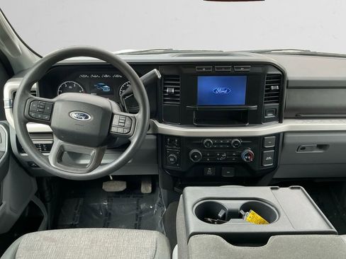 Used 2024 Ford F250 XLT image 10