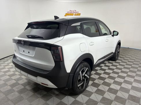 New 2026 Nissan Kicks SV image 6