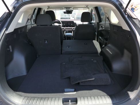 Used 2025 Kia Sportage LX FWD image 27