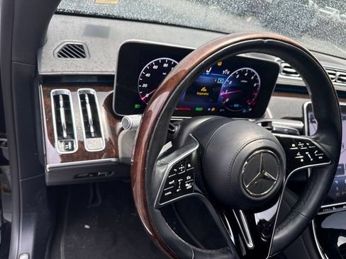 Used 2021 Mercedes-Benz S 580 4MATIC Sedan image 5