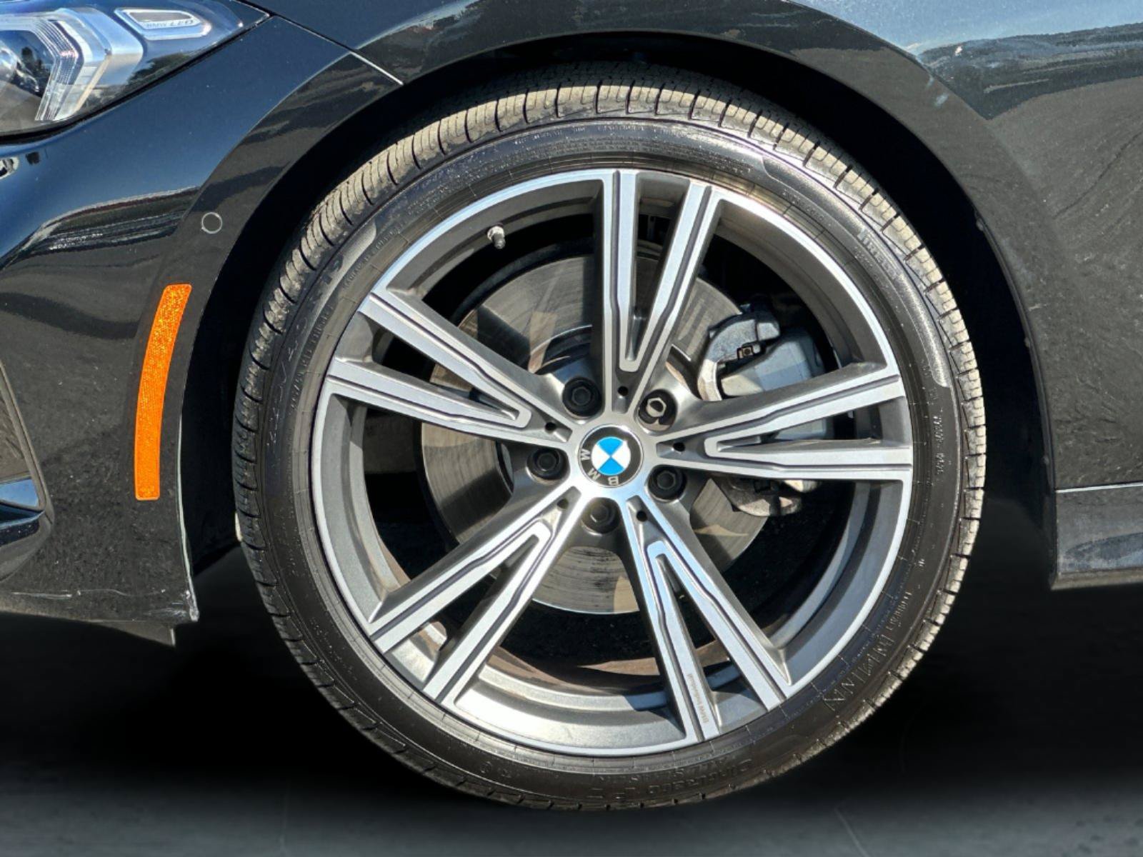 Used 2024 BMW 330i Sedan w/ Premium Package RWD image 23