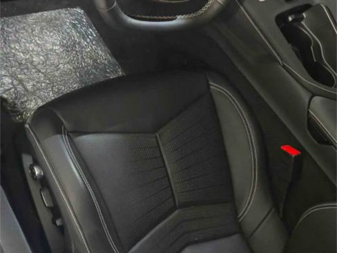 Used 2025 Chevrolet Corvette Stingray Preferred Cpe w/ Stealth Interior Trim Package RWD image 5